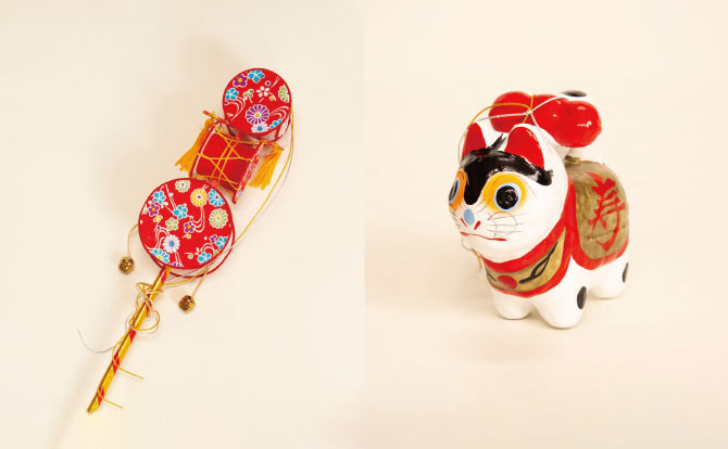 でんでん太鼓と犬の張り子